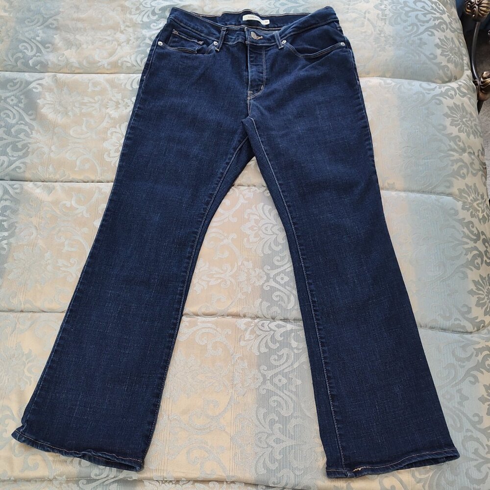 Levis classic bootcut dark wash blue jeans, Excellent used condition, size 10S